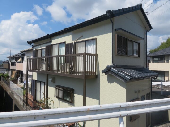高知市河ノ瀬 k様邸 屋根塗装 外壁塗装工事　ニッペ ファイン4Fセラミックで外壁塗装を施工しました🏡