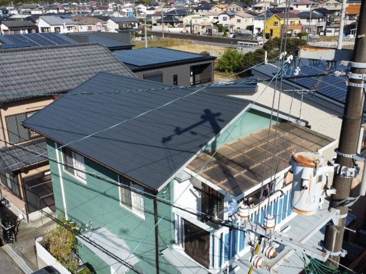 高知市長浜 n様邸 屋根塗装工事　屋根が綺麗に仕上がりました🏡