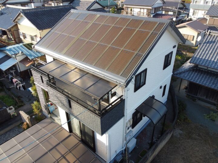 高知県 s様邸 屋根塗装 外壁塗装工事　外壁の色を場所により変えています！