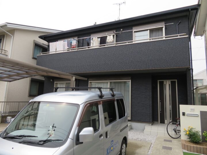 ブラックを基調に塗装、ウッドデッキを設置しガラッとイメージチェンジしました🏡香南市 m様邸 屋根塗装 外壁塗装 ウッドデッキ設置工事