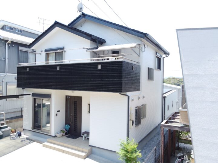 高知市瀬戸 t様邸 屋根塗装 外壁塗装工事　次世代高耐候仕様ウルトラSi+ウルトラTOPで施工しました！