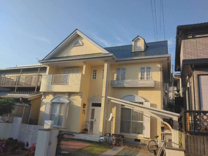モスグリーンの屋根が映えた仕上りになりました🏠 高知市横内 y様邸 屋根塗装 外壁塗装工事