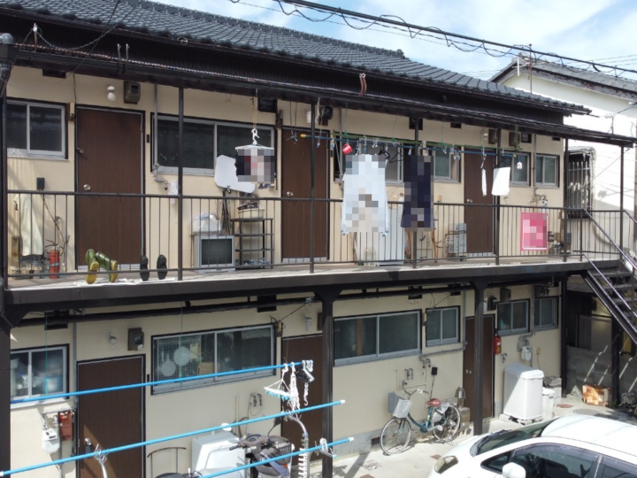 ～築年数の古い建物でも、知識と実績でしっかりよみがえる塗装を～高知市竹島町 hアパート 屋根塗装 外壁塗装工事