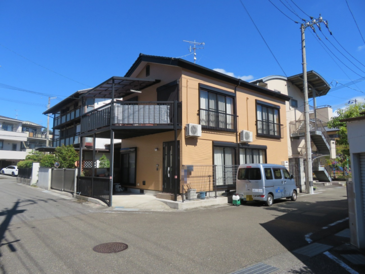 高知市 百石町 n様邸 外壁塗装工事🏠ラジカル制御で紫外線に強い塗料です🌞👍