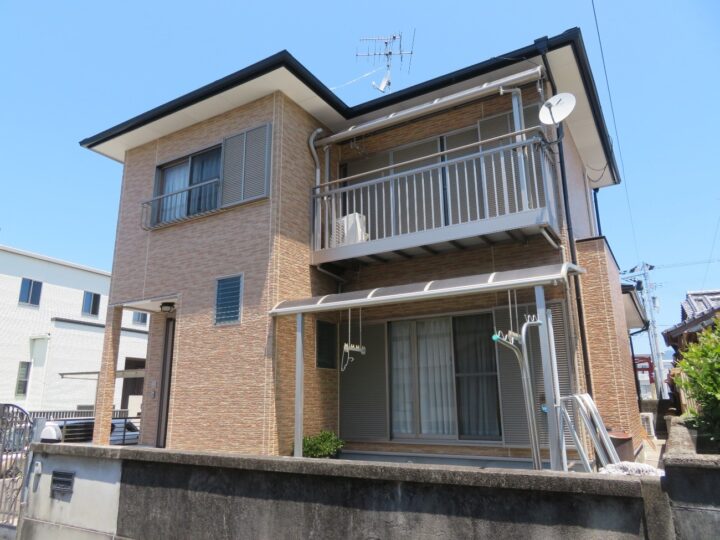 香美市 y様邸 屋根塗装 外壁塗装🏠既存サイディングの意匠性をそのままにクリア塗装で仕上げました(^^♪