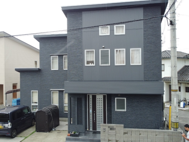 香南市 t様邸 屋根塗装 外壁塗装工事🏠耐候性・美観性・遮熱性を考えた塗装をさせていただきました🌞✨