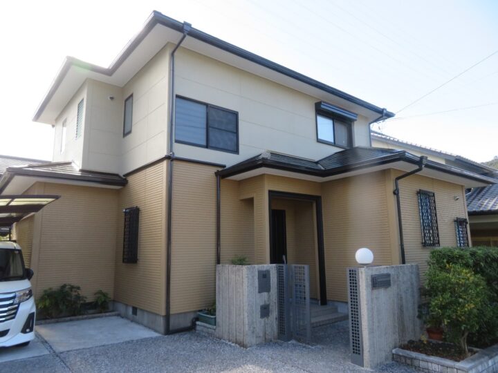 高知市 口細山 h様邸 屋根塗装 外壁塗装工事🏠タフグロスコート仕上げでより一層の美観長持ちへ