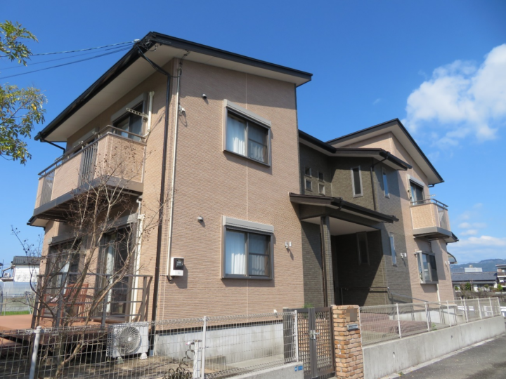 高知市 高須 t様邸 外壁塗装工事🏠　クリヤー塗装でデザインそのままに！！