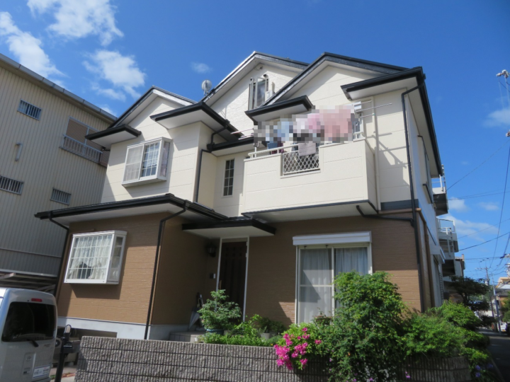 高知市 桟橋通 m様邸 屋根塗装 外壁塗装工事🏠　ツートーンでお洒落に仕上がりました！