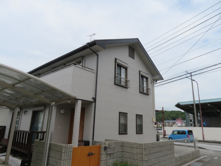 香美市 k様邸 屋根塗装 外壁塗装工事🏠美しいツヤと機能性塗料でお家を守る塗装です😊👍